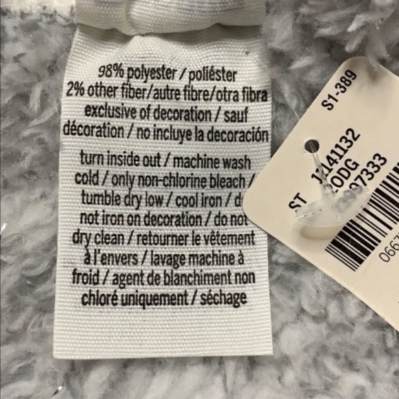 VS PINK Shimmer Robe - Picture 8 of 8